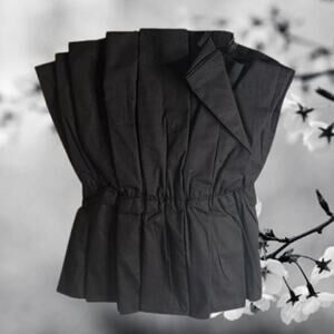 Do & Be small NWOT black strapless cotton woman's crop top.